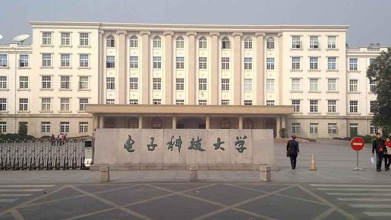 SMT贴片来料加工：揭秘其关键步骤与注意事项