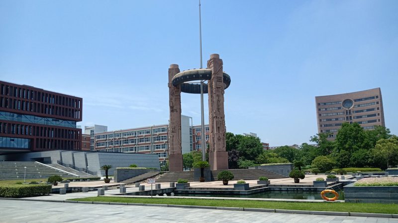 连接器尺寸公差：揭秘电子连接的精密标准**