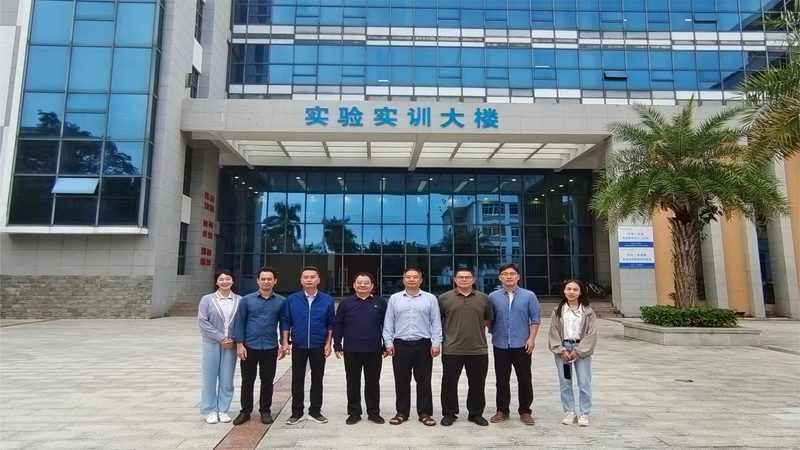车载电子：老牌与新品牌的实力较量